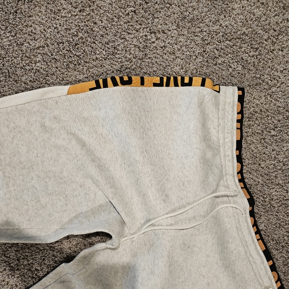 Bobbie Brooks – White/Gray in Black and Yellow Love Sweatpants (Size 2X) - Picture 11 of 12